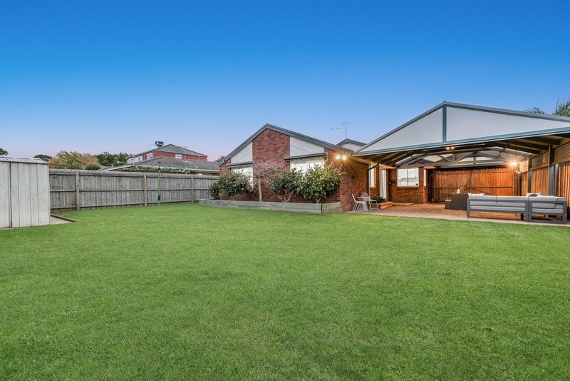 Photo - 12 Swan Court, Narre Warren South VIC 3805 - Image 17