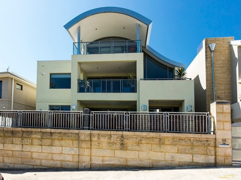 Photo - 12 Swansea Promenade, Mindarie WA 6030 - Image 2