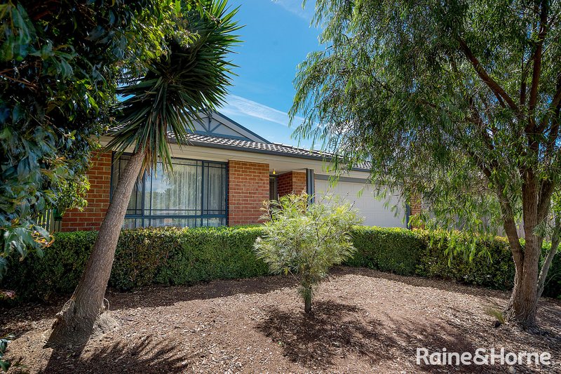 Photo - 12 Sweep Court, Sunbury VIC 3429 - Image 4