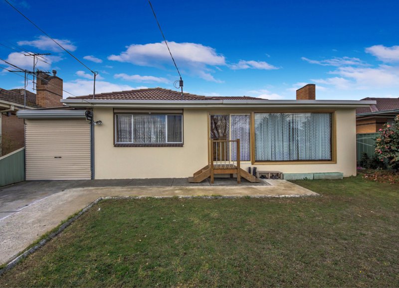 12 Syleham Street, St Albans VIC 3021