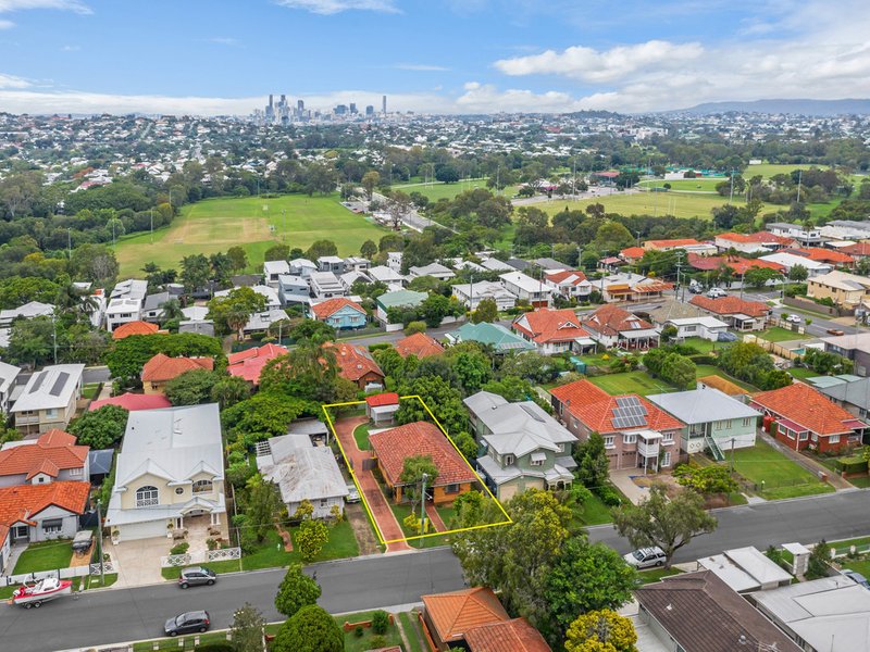 Photo - 12 Sylvan Avenue, Nundah QLD 4012 - Image 18