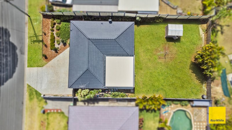 Photo - 12 Sylvania Street, Wellington Point QLD 4160 - Image 11