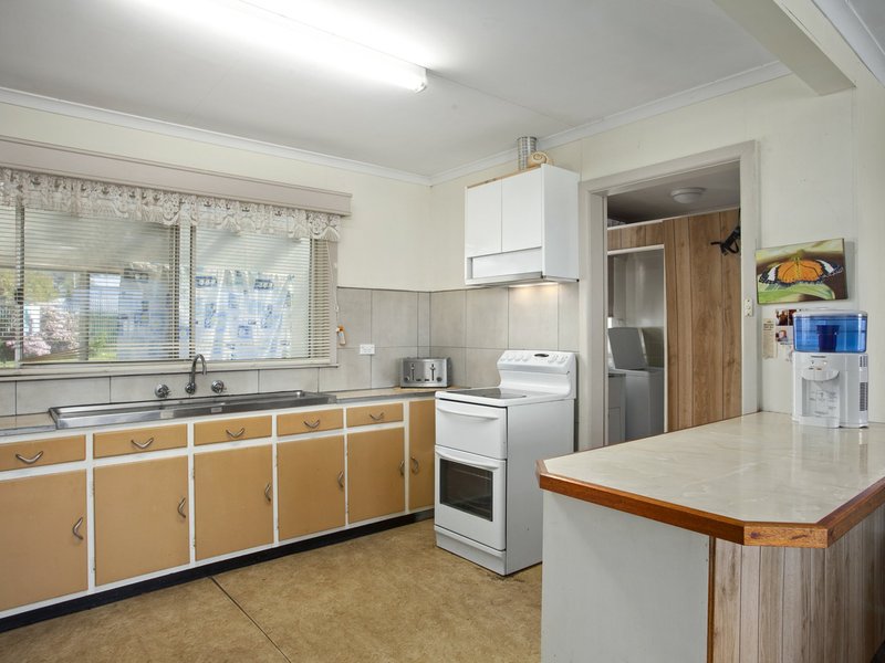 Photo - 12 Sylvester Avenue, St Leonards VIC 3223 - Image 6