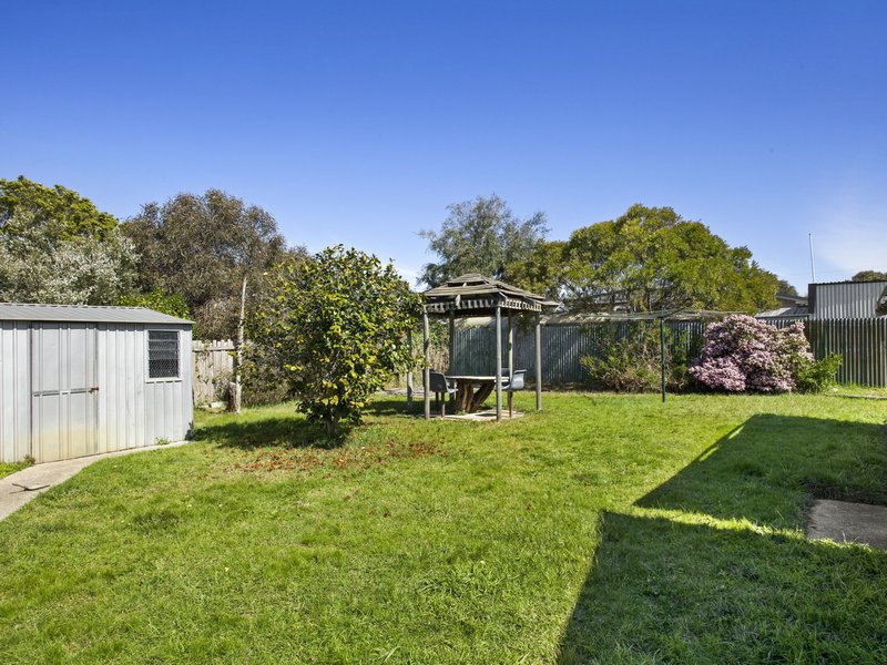 Photo - 12 Sylvester Avenue, St Leonards VIC 3223 - Image 9