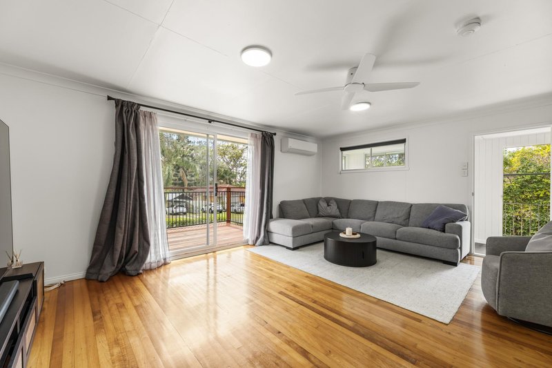 Photo - 12 Tabari Place, Eagleby QLD 4207 - Image 1