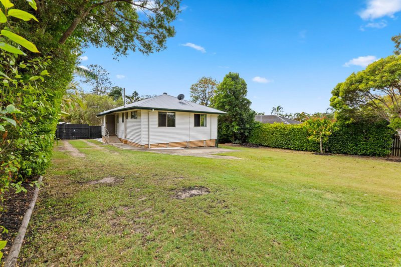 Photo - 12 Tabari Place, Eagleby QLD 4207 - Image 20