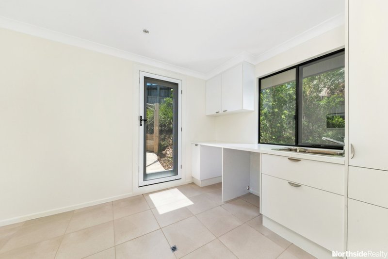 Photo - 12 Talisman Crt , Eatons Hill QLD 4037 - Image 16