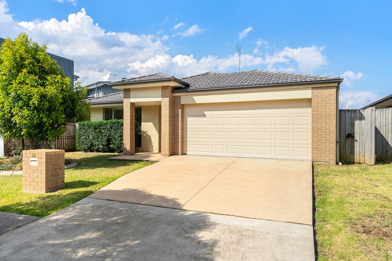 12 Tall Trees Drive, Glenmore Park NSW 2745