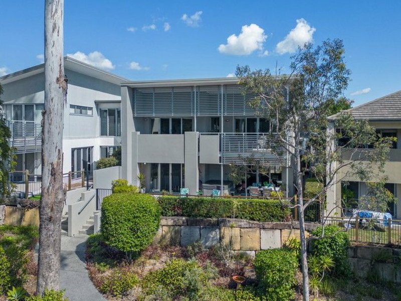 12 Tall Woods Court, Brookwater QLD 4300