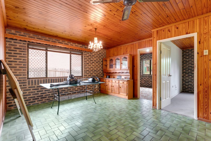 Photo - 12 Taplow Street, Waterford West QLD 4133 - Image 4