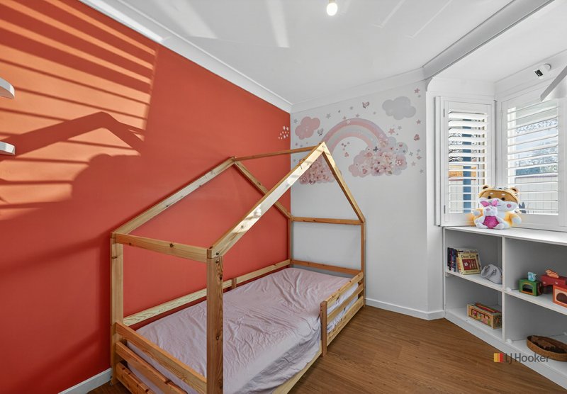 Photo - 12 Tarwhine Avenue, Chain Valley Bay NSW 2259 - Image 10