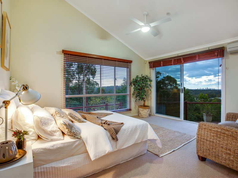 Photo - 12 Tathra Place, Tallai QLD 4213 - Image 12