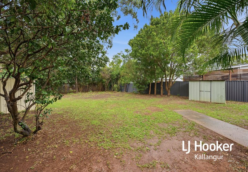 Photo - 12 The Crescent, Kallangur QLD 4503 - Image 13