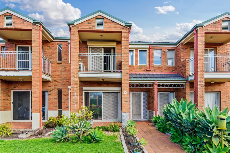 12 The Glades , Taylors Hill VIC 3037