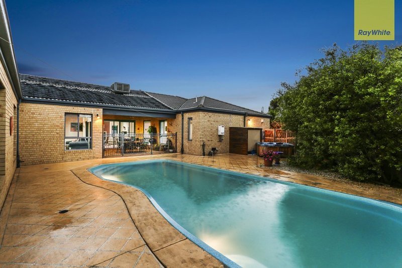 Photo - 12 The Springs Close, Narre Warren South VIC 3805 - Image 12