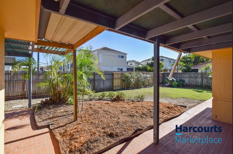 Photo - 12 Thomas Macleod Avenue, Sinnamon Park QLD 4073 - Image 10