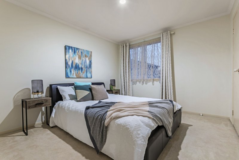 Photo - 12 Thomas Street, Roxburgh Park VIC 3064 - Image 17