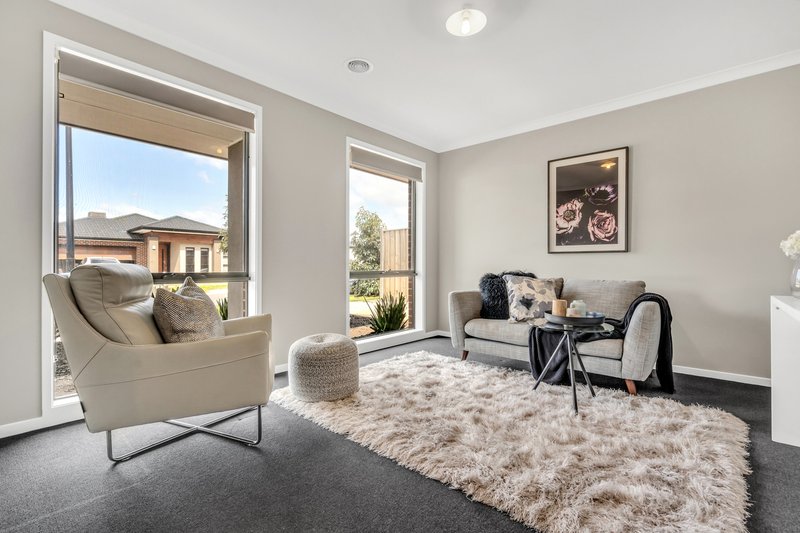 Photo - 12 Thornbury Street, Donnybrook VIC 3064 - Image 2