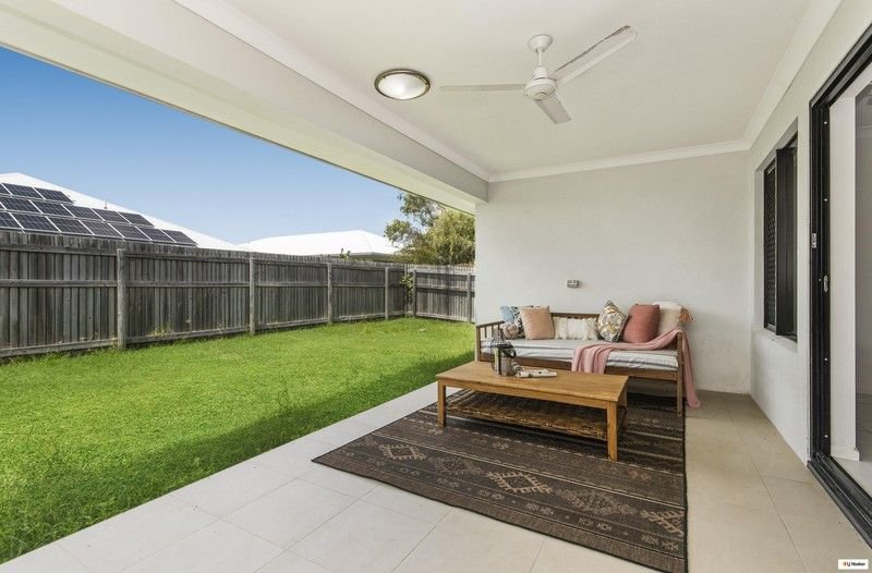 Photo - 12 Thornbush Street, Mount Low QLD 4818 - Image 5