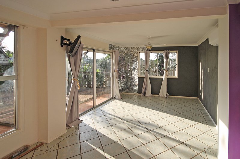 Photo - 12 Tibrogargan Drive, Narangba QLD 4504 - Image 7