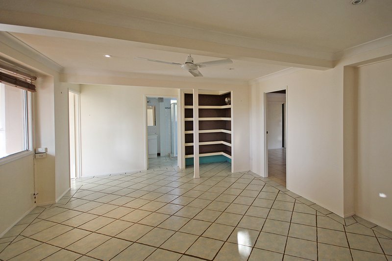 Photo - 12 Tibrogargan Drive, Narangba QLD 4504 - Image 9