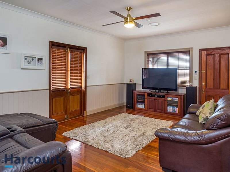 Photo - 12 Tiffany Court, Eatons Hill QLD 4037 - Image 3