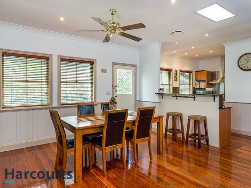 Photo - 12 Tiffany Court, Eatons Hill QLD 4037 - Image 5