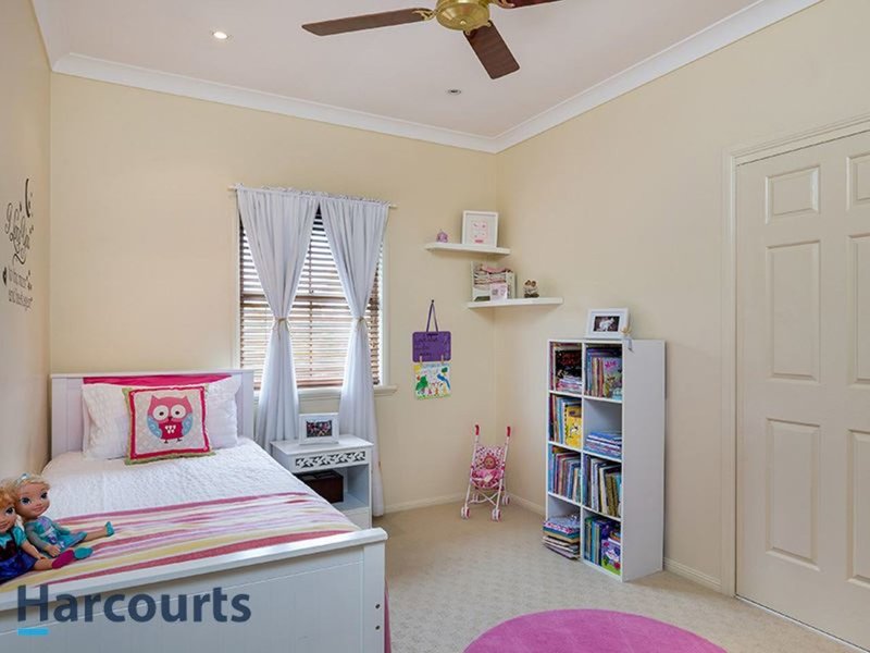 Photo - 12 Tiffany Court, Eatons Hill QLD 4037 - Image 11