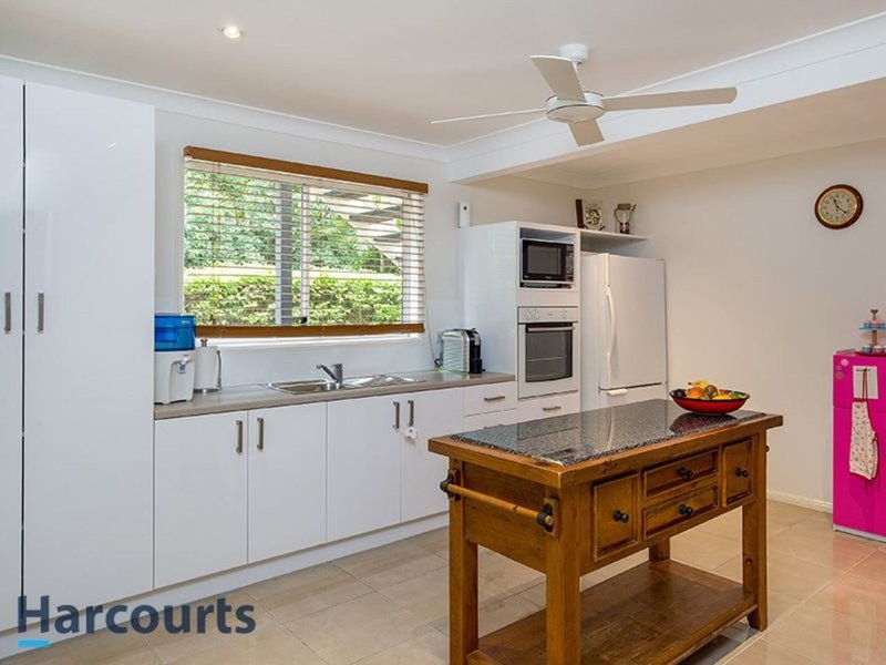 Photo - 12 Tiffany Court, Eatons Hill QLD 4037 - Image 16