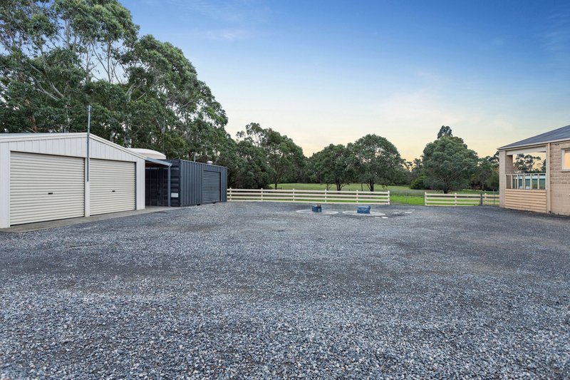 Photo - 12 Timarron Court, Langwarrin VIC 3910 - Image 4