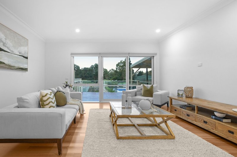 Photo - 12 Timarron Court, Langwarrin VIC 3910 - Image 12