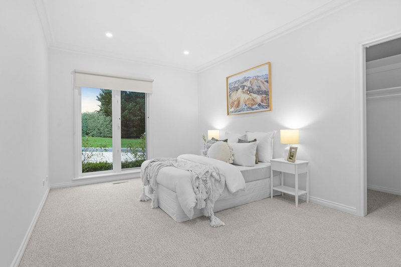 Photo - 12 Timarron Court, Langwarrin VIC 3910 - Image 21