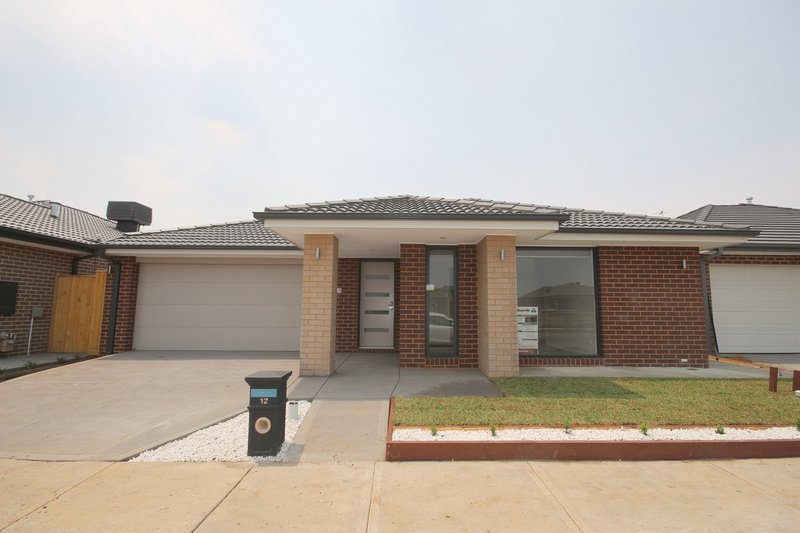 Photo - 12 Tooronga Drive, Mickleham VIC 3064 - Image 1