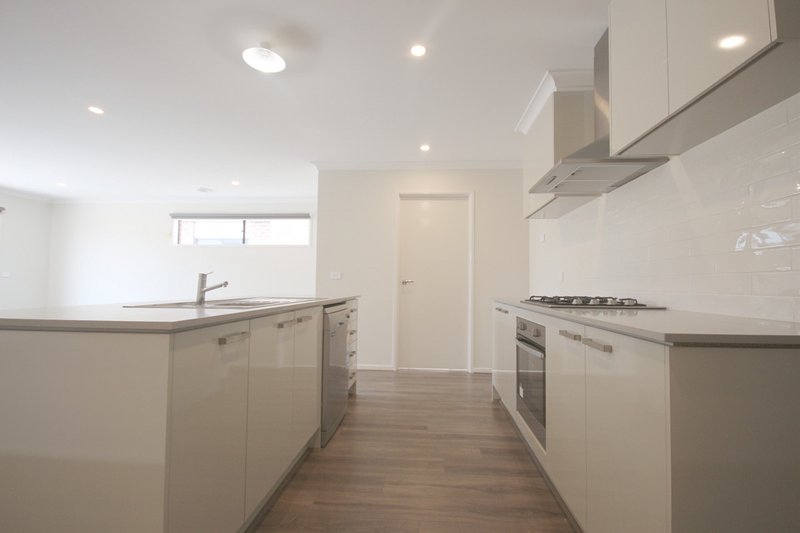 Photo - 12 Tooronga Drive, Mickleham VIC 3064 - Image 3