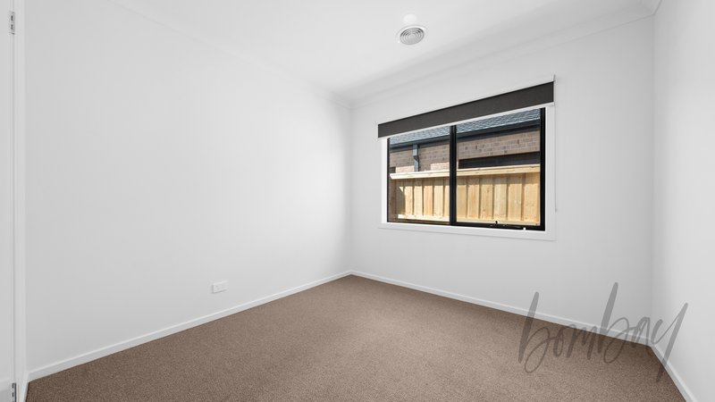 Photo - 12 Topiary Way, Donnybrook VIC 3064 - Image 7