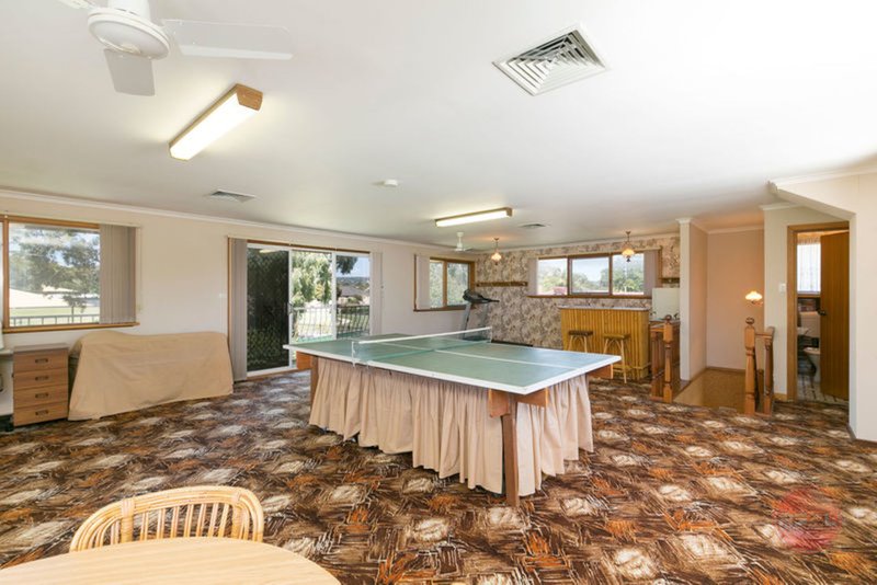 Photo - 12 Tora Court, Park Holme SA 5043 - Image 10