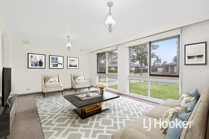 Photo - 1/2 Tracey Close, Keysborough VIC 3173 - Image 2