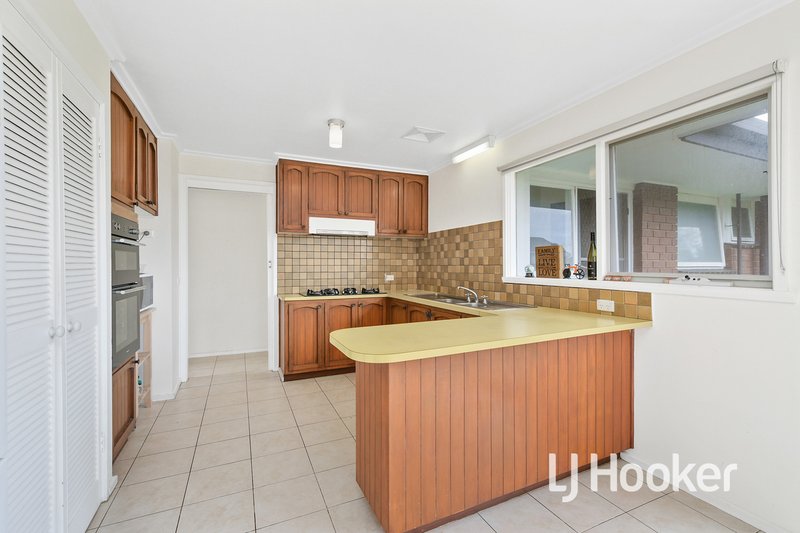 Photo - 1/2 Tracey Close, Keysborough VIC 3173 - Image 4