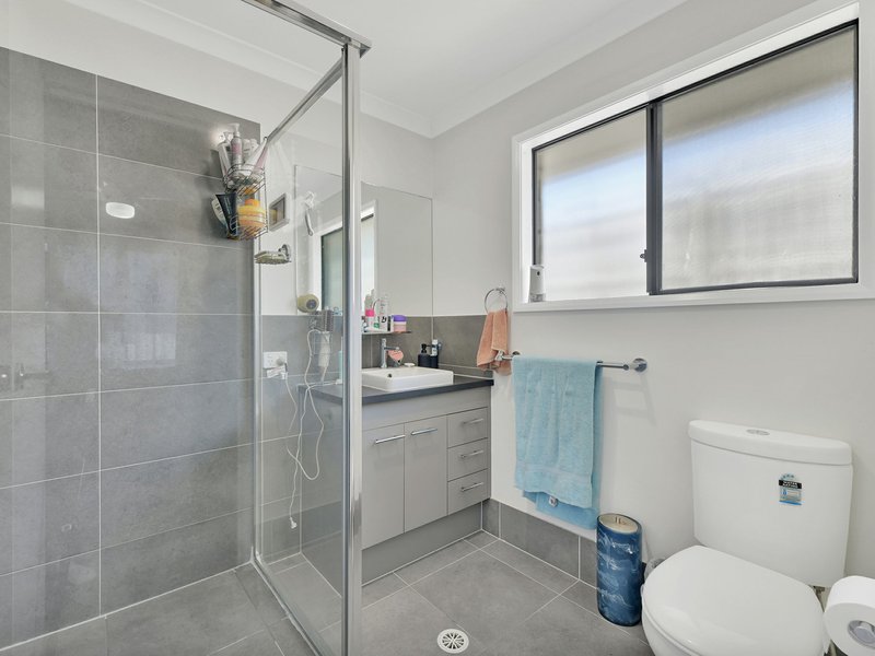 Photo - 12 Trailblazer Drive, Flagstone QLD 4280 - Image 13