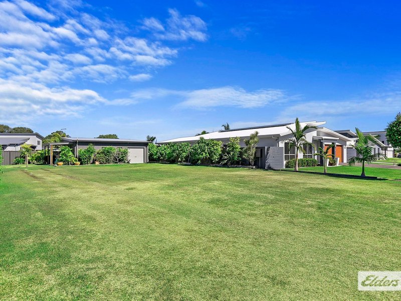 Photo - 12 Traviston , Burrum Heads QLD 4659 - Image 2