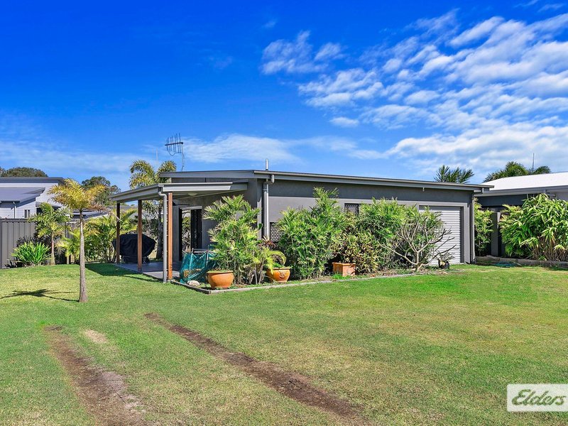 Photo - 12 Traviston , Burrum Heads QLD 4659 - Image 5