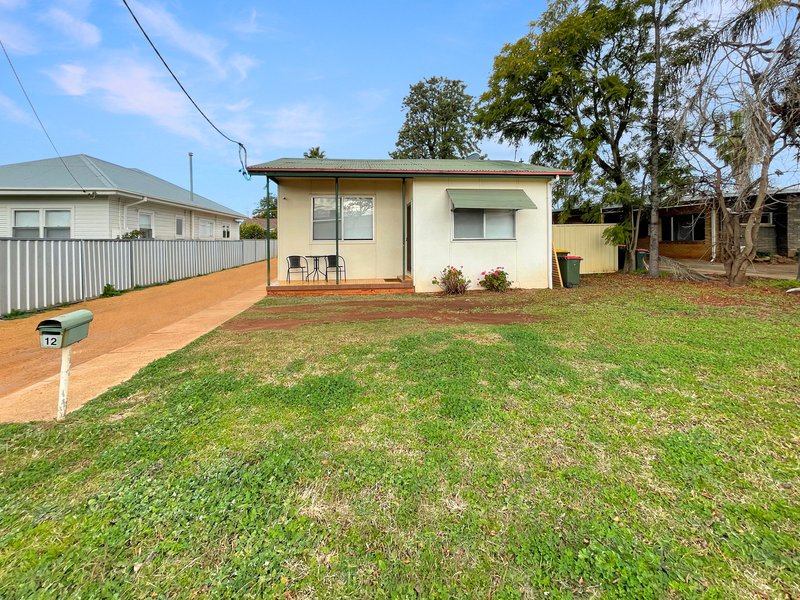 12 Trelanvean Street, Dubbo NSW 2830