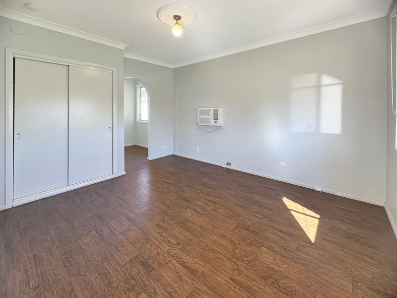 Photo - 12 Trelanvean Street, Dubbo NSW 2830 - Image 3