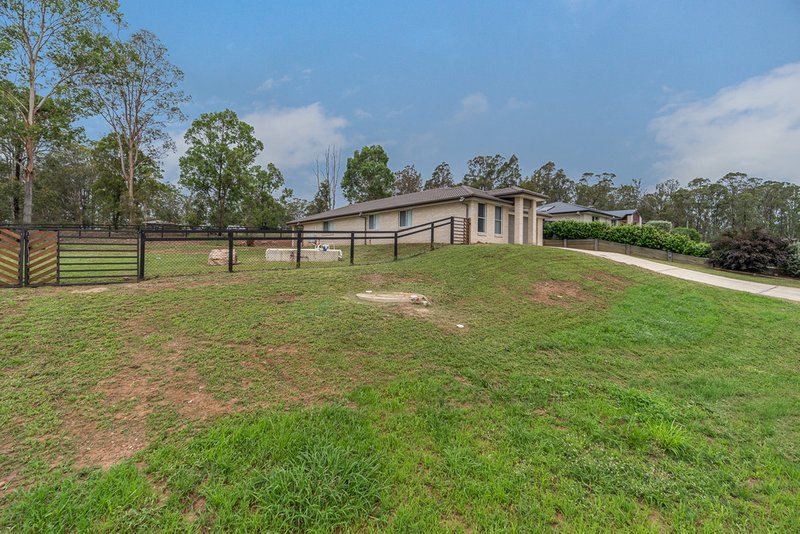 Photo - 12 Trinity Place, Gleneagle QLD 4285 - Image 12