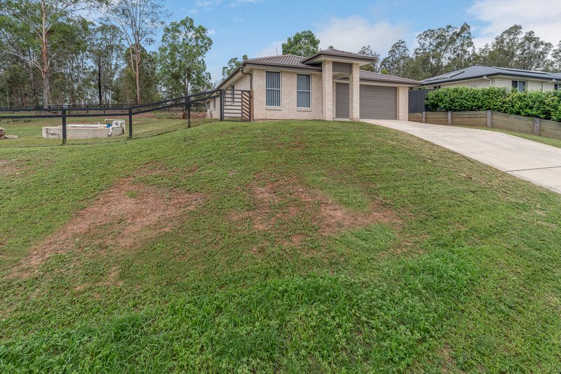 Photo - 12 Trinity Place, Gleneagle QLD 4285 - Image 13