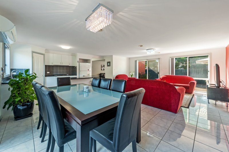 Photo - 12 Tucker Place, Caroline Springs VIC 3023 - Image 7