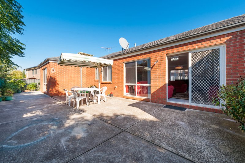 Photo - 12 Tucker Place, Caroline Springs VIC 3023 - Image 14