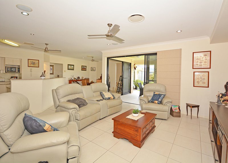 Photo - 12 Tulipwood Drive, Burrum Heads QLD 4659 - Image 4