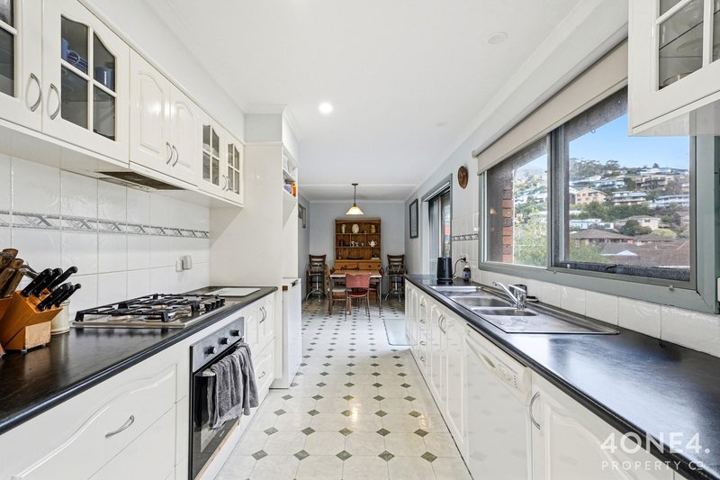 Photo - 12 Turnbull Crescent, Rosetta TAS 7010 - Image 8