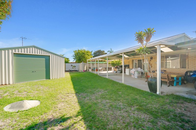 Photo - 12 Tweed Close, Warnbro WA 6169 - Image 3